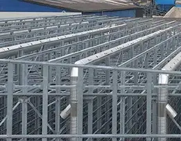 Mikä tekee tiilikoneen höyrygeneraattorista välttämättömän lujan betonilohkon tuotannossa?